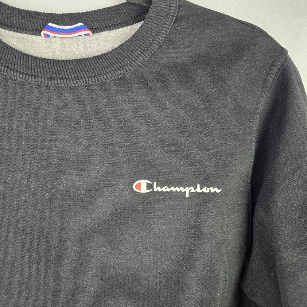 Champion Black Pullover Sweatshirt Small  Sports Outdoors Classic Preppy - Picture 2 of 8